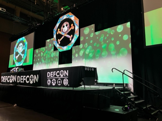 DEF CON 34 メインステージ